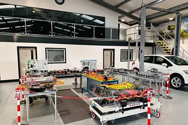 EV & Hybrid Vehicle Hazard Management for Emergency & Recovery Personnel (2)